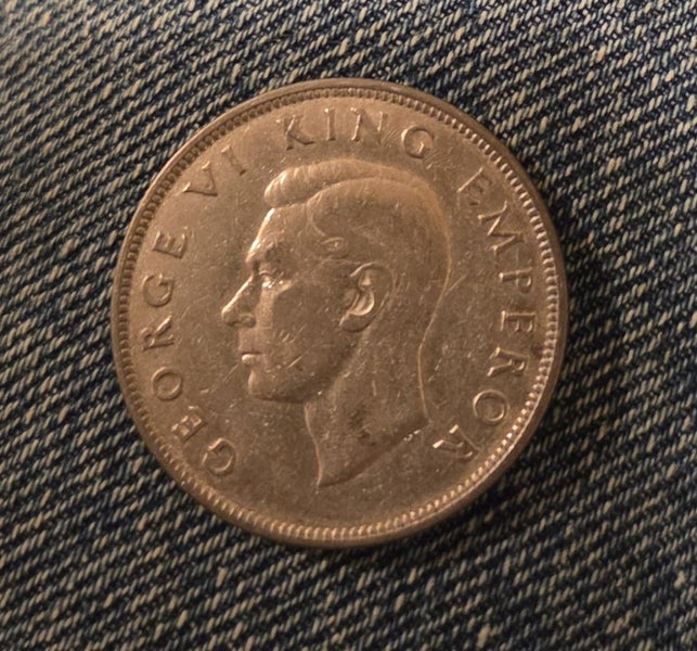 NEW ZEALAND SILVER HALFCROWN COIN 1944, KEY DATE, $1 RES!! Carousel 2