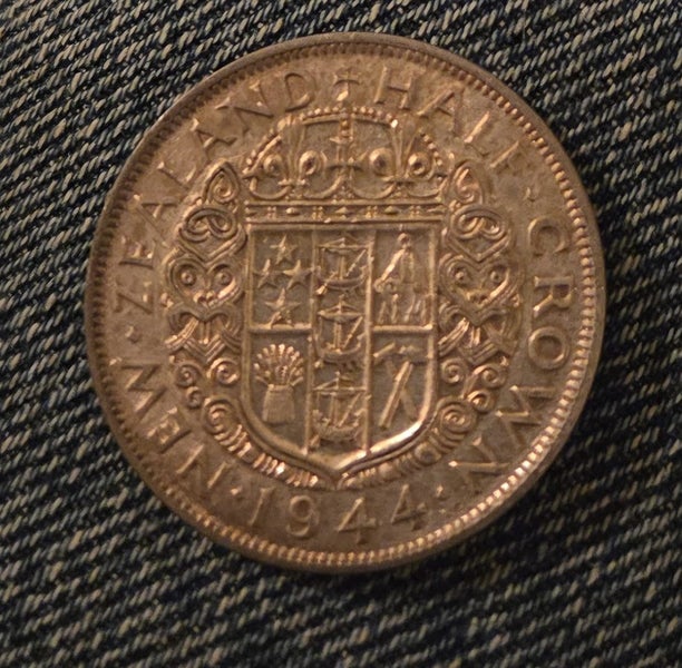 NEW ZEALAND SILVER HALFCROWN COIN 1944, KEY DATE, $1 RES!! Carousel 1