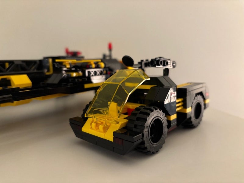 Lego Blacktron 40580 Cruiser and 10355 Renegade62865825141891113