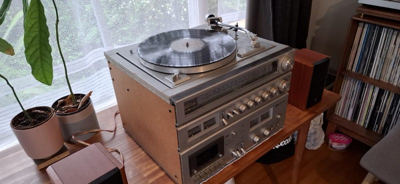 NEC Model 300 S Hi Fi System all in one unit *please read description* Carousel 2