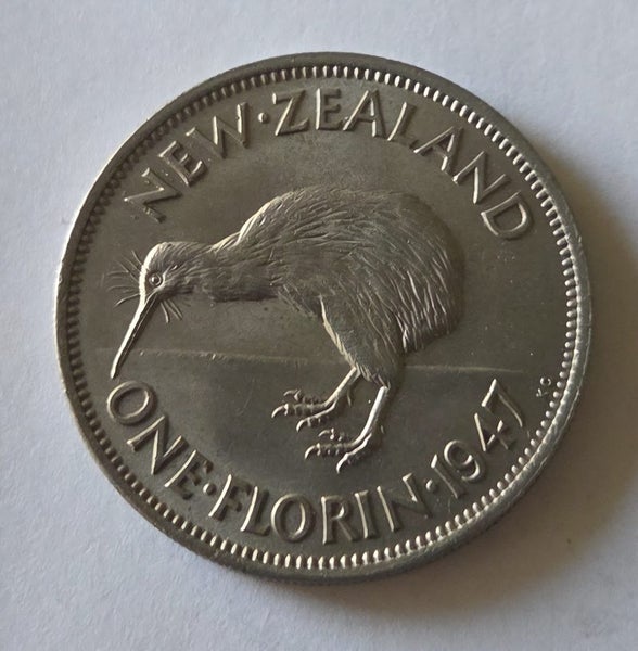 NEW ZEALAND FLORIN COIN 1947, aEF/EF!, $1 RES!! Carousel 1