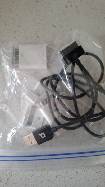 Apple iPhone, iPod and iPad lightning and 32 pin adapters Carousel 4
