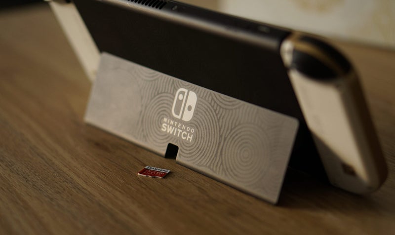 Nintendo Switch Oled Tears of the kingdom Bundle LIKE NEW + 256GB Micro SD card62938585753985113
