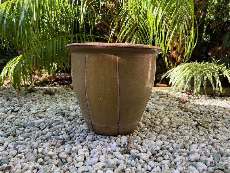 $1 Reserve-Gorgeous Vintage Glazed Planter-30cms Carousel 1