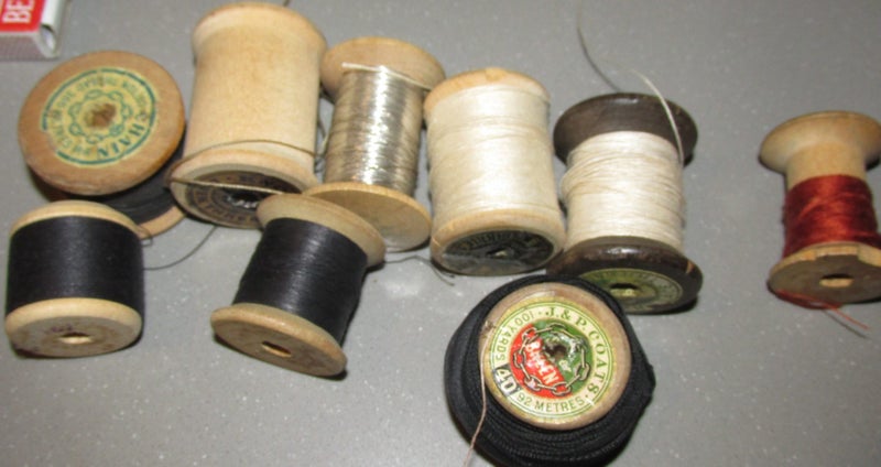 Lovely Collection ANTIQUE and Very Vintage Wooden Cotton Reels With Thread62865827840643112
