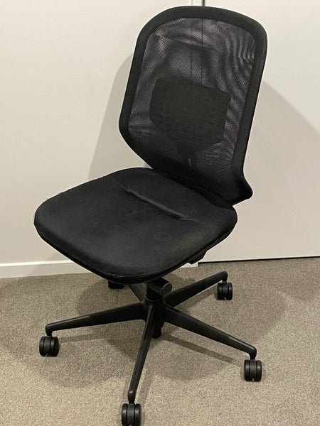 $1 reserve - Vitra ergonomic office/desk chair Carousel 1