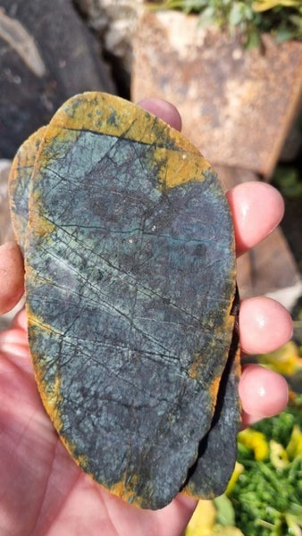 Greenstone slabs Carousel 5