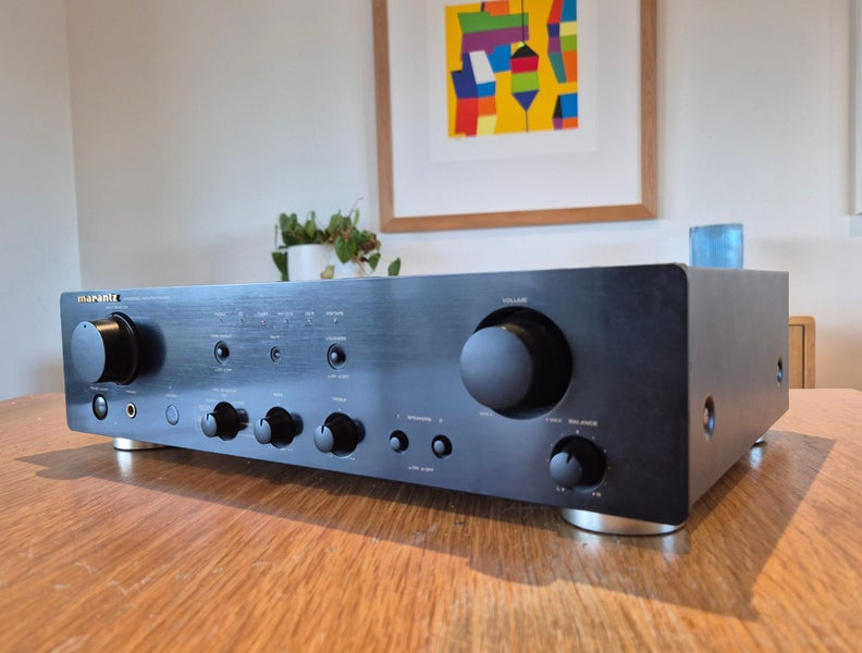 Marantz PM4400 integrated amplifier Carousel 1