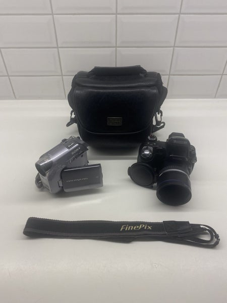 $1 RESERVE || Untested Sony Handycam + Fujifilm Camera Carousel 1
