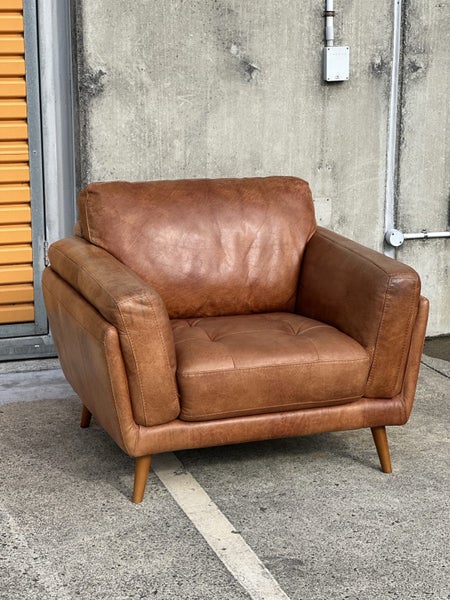 SPECTACULAR FARMERS "HENDRIX" GENUINE ANILINE LEATHER ARMCHAIR Carousel 1