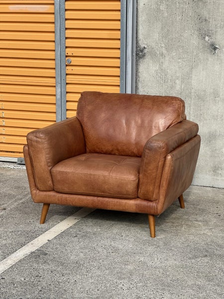 SPECTACULAR FARMERS "HENDRIX" GENUINE ANILINE LEATHER ARMCHAIR Carousel 2