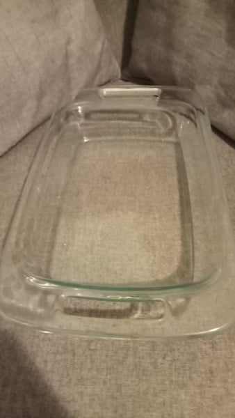 LARGE PYREX CASSEROLE DISH Carousel 7