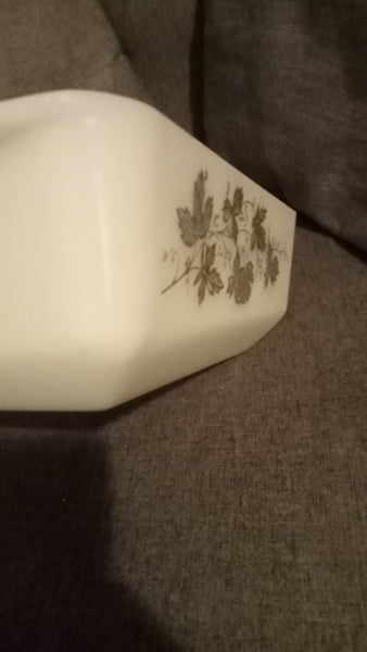 PYREX CASSEROLE DISH Carousel 10