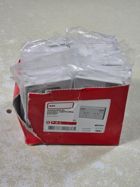 Bulk Horizontal doubled switch socket covers $1 reserve Carousel 1