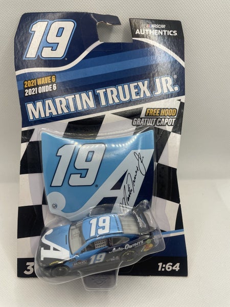 Martin Truex Jr #19 Nascar 1:64 2021 Auto Owners Insurance Carousel 1
