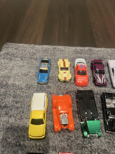 Racing Champions Diecast Bulk Lot Carousel 9
