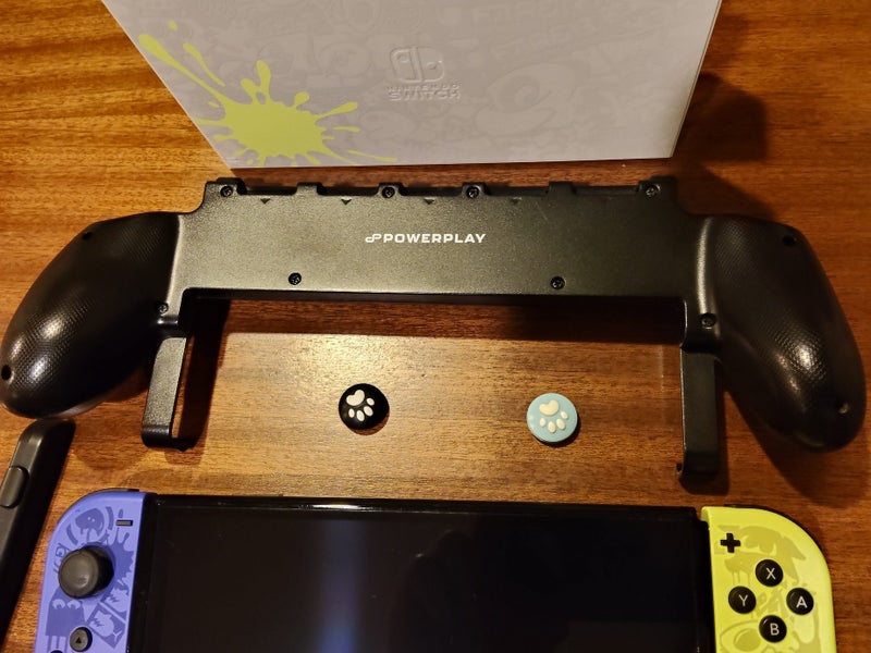 Nintendo Switch special edition OLED (Splatoon 3) Carousel 2