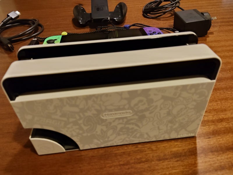 Nintendo Switch special edition OLED (Splatoon 3) Carousel 6