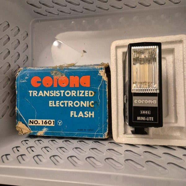 Corona Electronic Flash Carousel 1