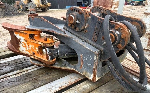 Boss Tree Shear Attachment Carousel 9