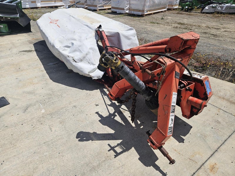 Used 2.8m Kuhn Mower GMD700-G11 Carousel 1