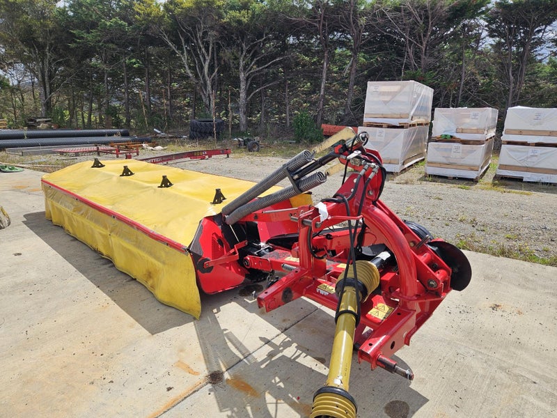 Used 2012 3.5m Fella belt-drive mower ($10,000+gst) Carousel 4