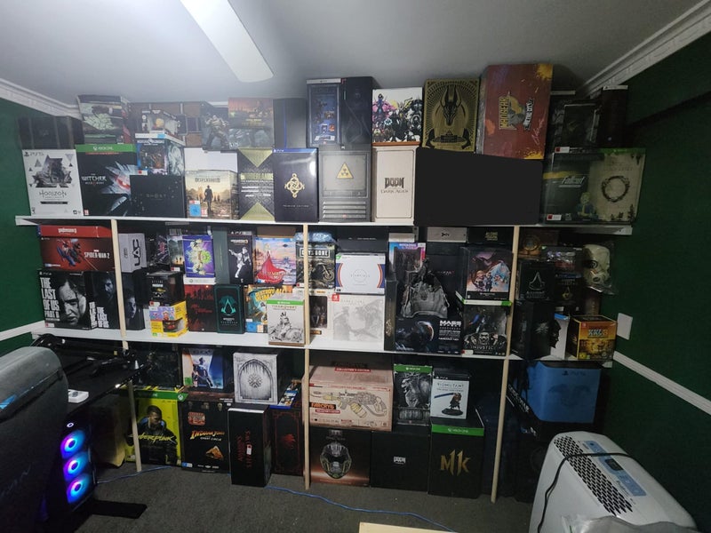 Massive Collectors Edition Collection (Limited / Rare) Carousel 1