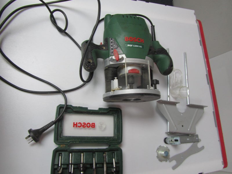 Bosch POF 1200AE Router Carousel 1
