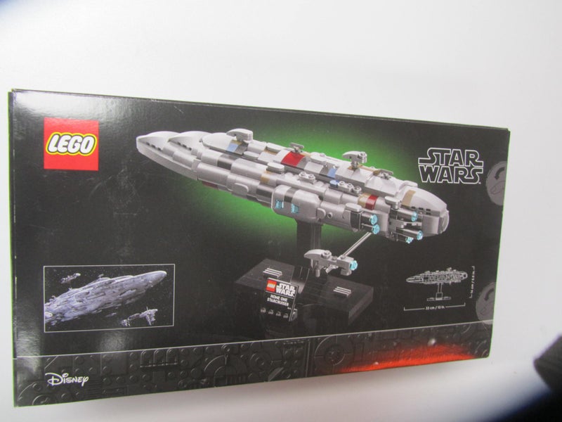 LEGO Star Wars 75405 Home One Starcruiser Carousel 2