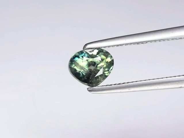 $1 RES * Buy Now $1,300.00 * 0.66ct Heart Blue Green Sapphire Loose Gemstone Carousel 2