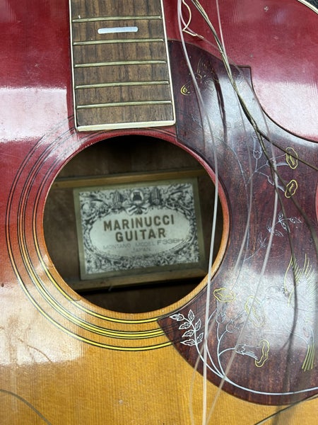 Guitar Carousel 2