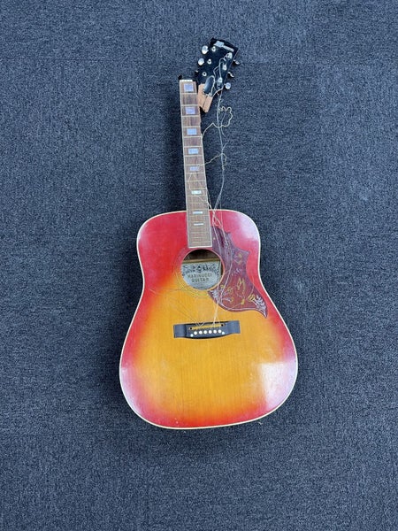 Guitar Carousel 1