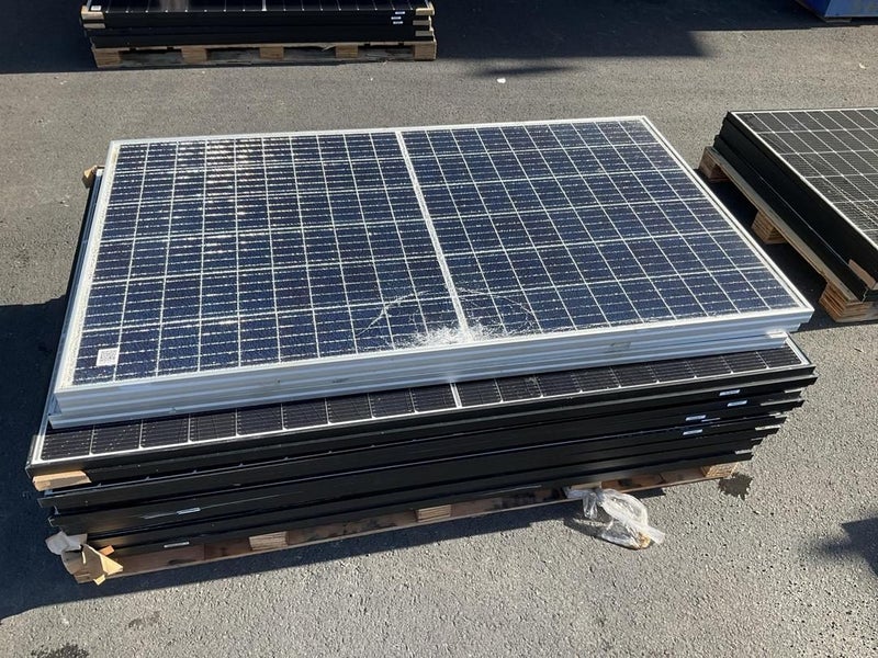 17x damaged solar panels Carousel 1