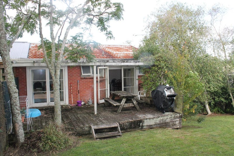 Image 1 of 10