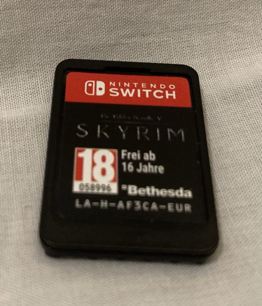 Nintendo Switch + Case + Skyrim (Free Shipping within NZ) Carousel 7