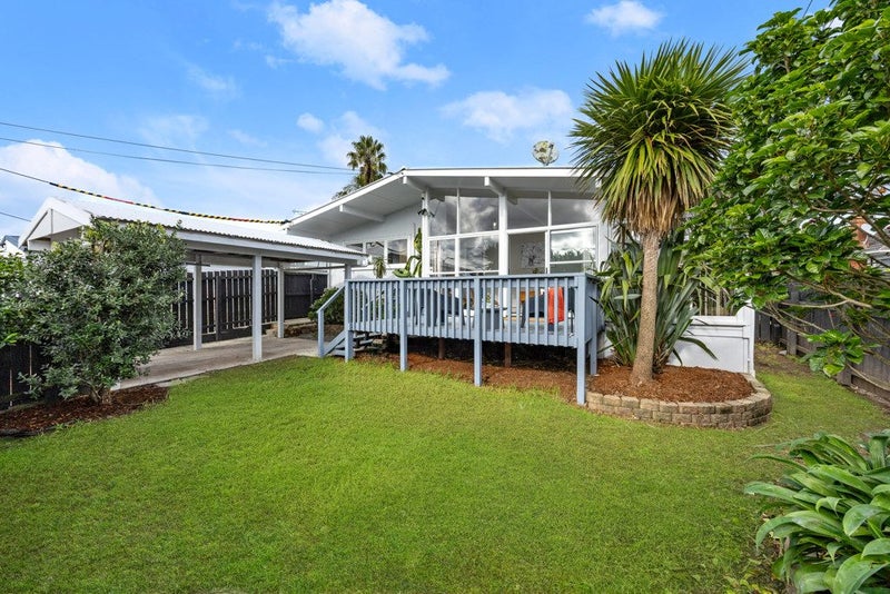 Image 1 of 32