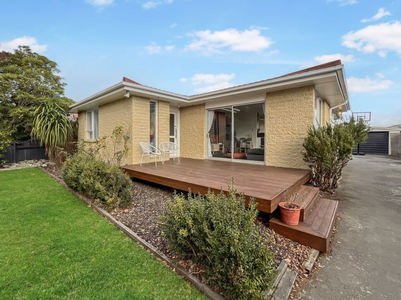 Image 1 of 20
