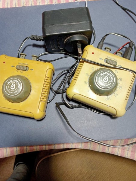 Bachman controllers x 2 Carousel 1