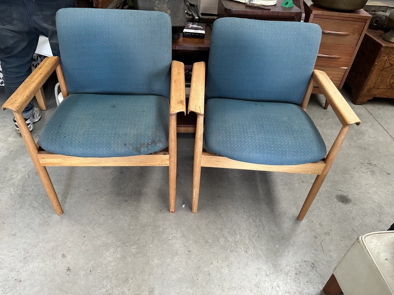 !!! Mid Century Finn Juhl Design Armchairs x 2 Carousel 1