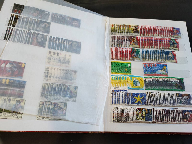 GB USEFUL MINT & USED COLLECTION IN TWO CHINA ALBUMS (M/U) $1 S/R!!!!!!!! Carousel 2
