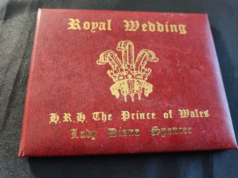 GB 1981 ROYAL WEDDING LIMITED EDITION NO. 426 GOLD STAMP (M/U) $1 S/R!!!!!!!! Carousel 4