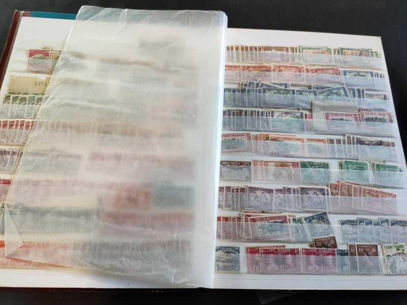 COMMONWEALTH USEFUL 'ALL SORTS' COLLECTION IN TWO ALBUMS (M/U) $1 S/R!!!!!!!! Carousel 2