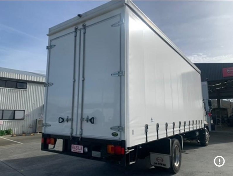 2022 Hino FG Automatic / 280 HP62867854370306111