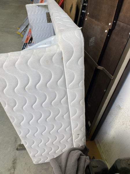 King single bed base and trundler Carousel 1