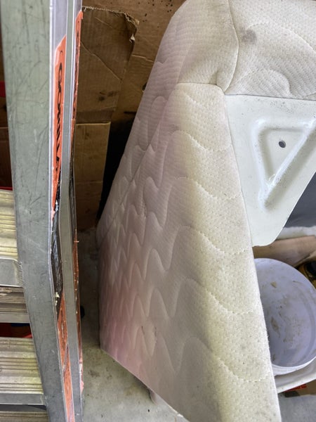 King single bed base and trundler Carousel 2