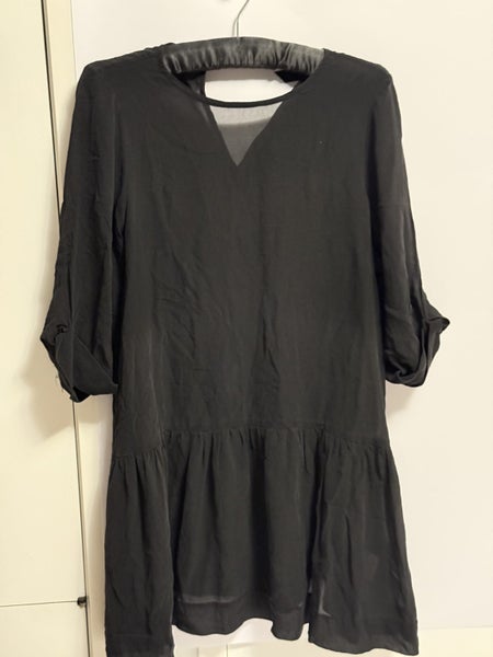 Little Black Huffer Dress – $1 RESERVE Carousel 1