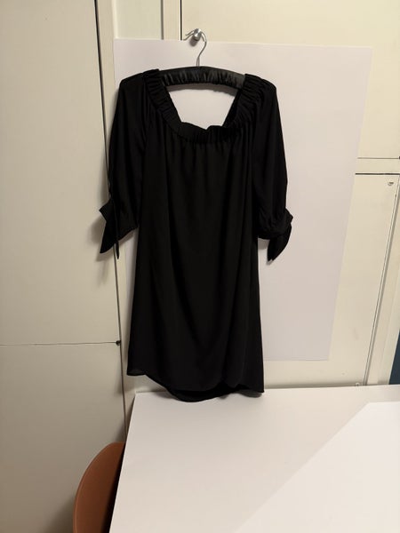 Decjuba 'Scoop' Dress – $1 RESERVE Carousel 1