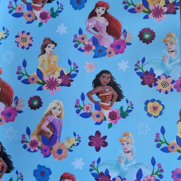 Thomas Online Disney Princess Wrapping Paper - Folded Carousel 1