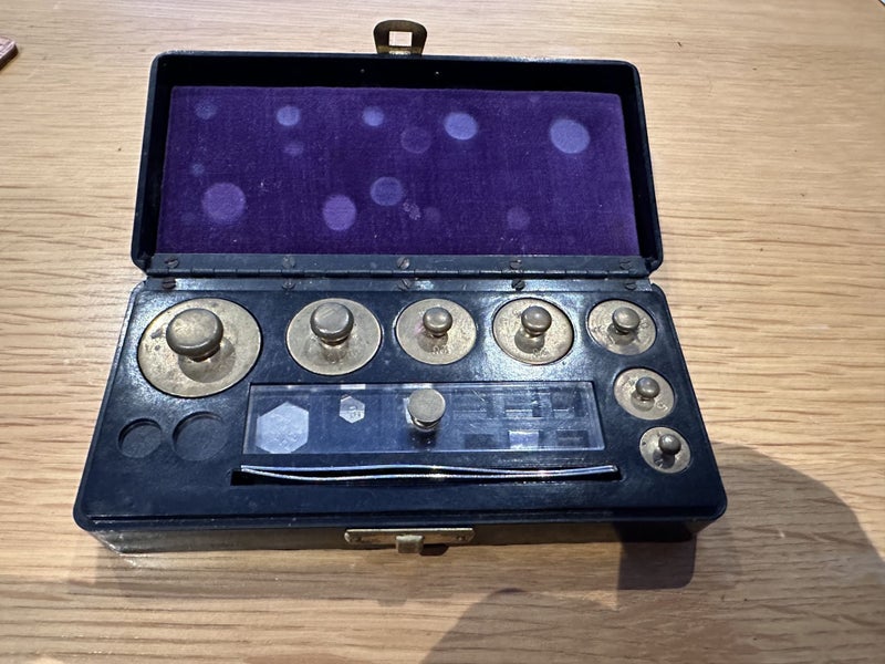 Boxed set of Brass Weights Carousel 1