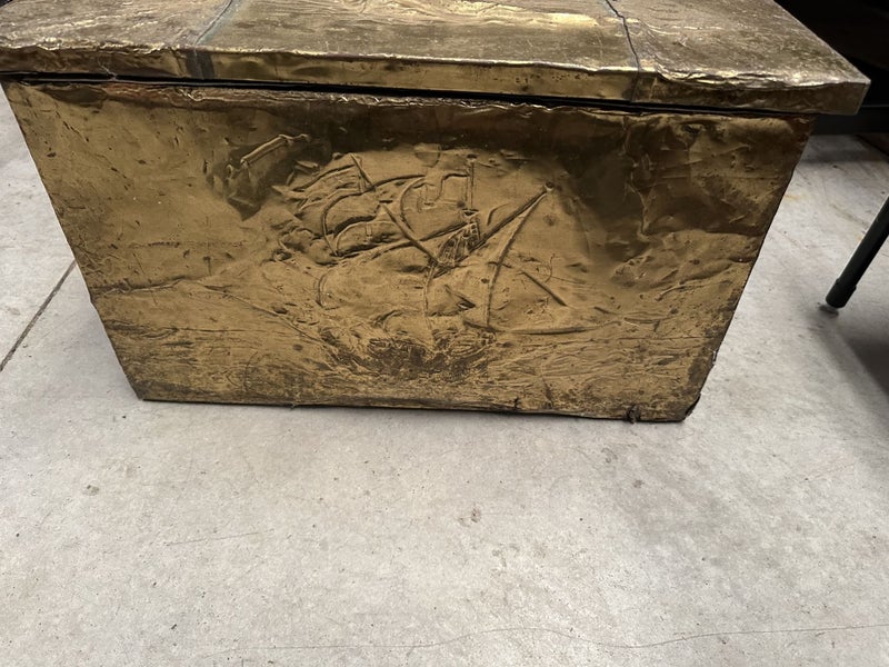 Beaten Brass Wood Box Carousel 1